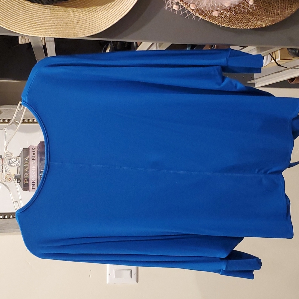 Blouse - Picture 2 of 4